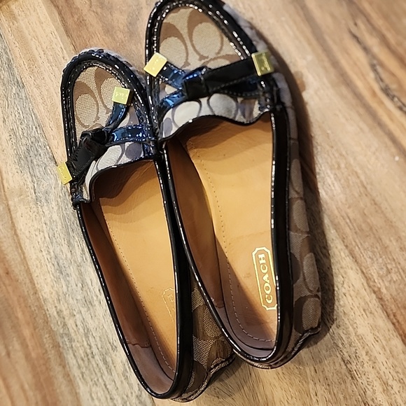 Coach Frida Flats - Picture 8 of 9